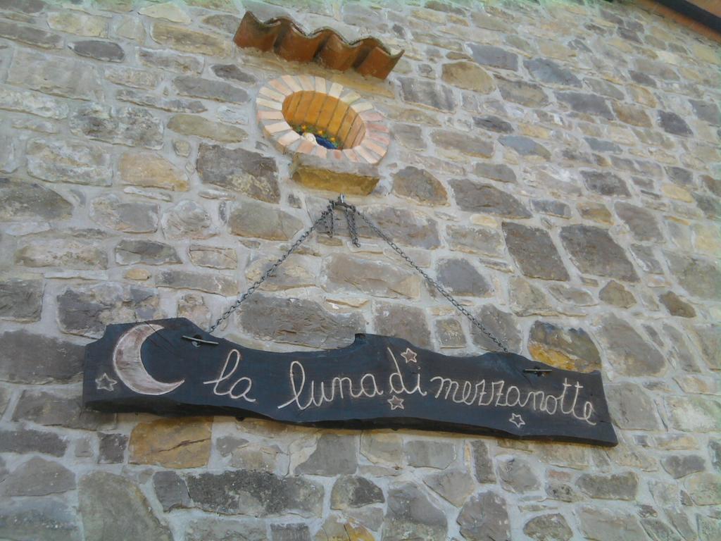 La Luna Di Mezzanotte Fratta Todina ภายนอก รูปภาพ